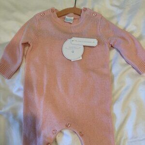 Luxuriously Soft Cashmere Edgehill Baby Outfit – Pink – Size 0-3 months